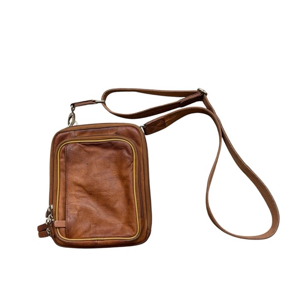 Holster Bulldog Cases Cross Body Purse Holster - Camel Brown Leather For Small Handguns 635450